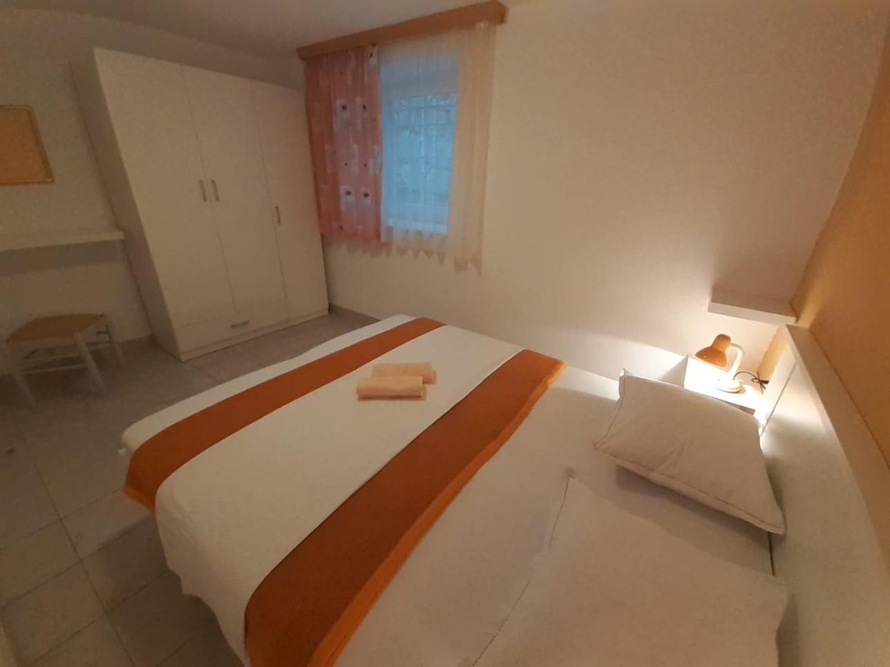 Apartments With A Parking Space Gradac, Makarska - 11332 Gradac  Room photo