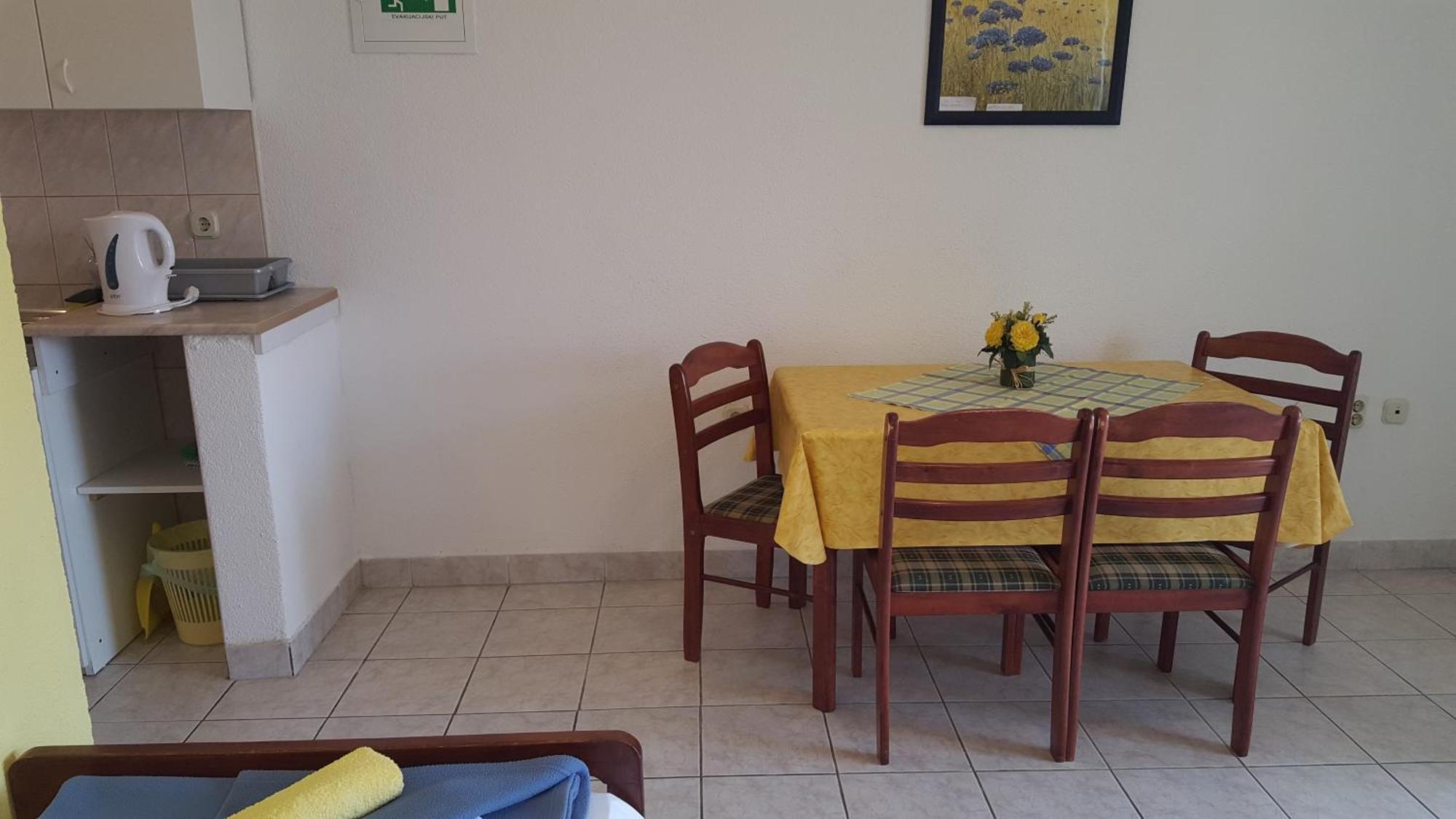 Apartments With A Parking Space Gradac, Makarska - 11332 Gradac  Room photo